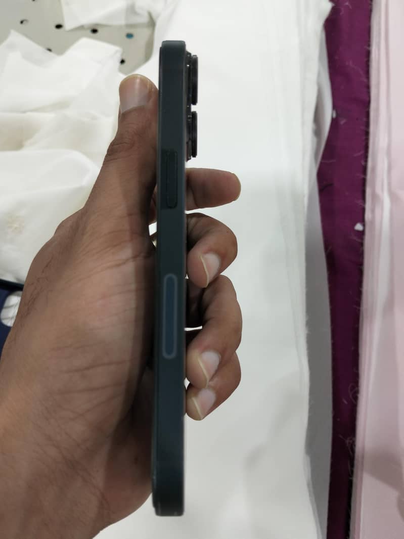 Apple iPhone 14 2