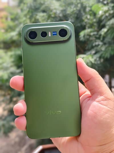 Vivo X300 FE Only 2 days used