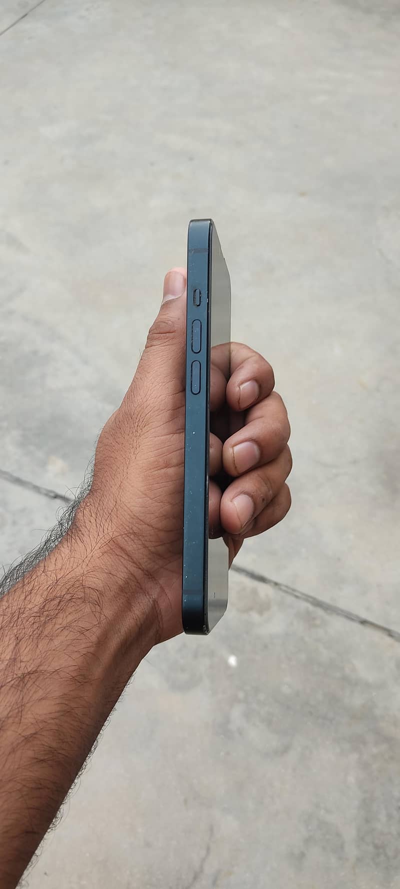 Apple iPhone 14 3