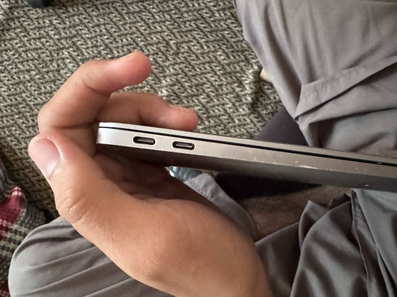 Macbook M1 Air 7
