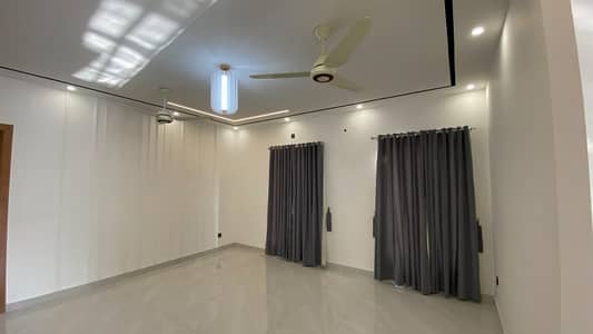 Rawalpindi Bahria town phase8 12Marla house available for Sale