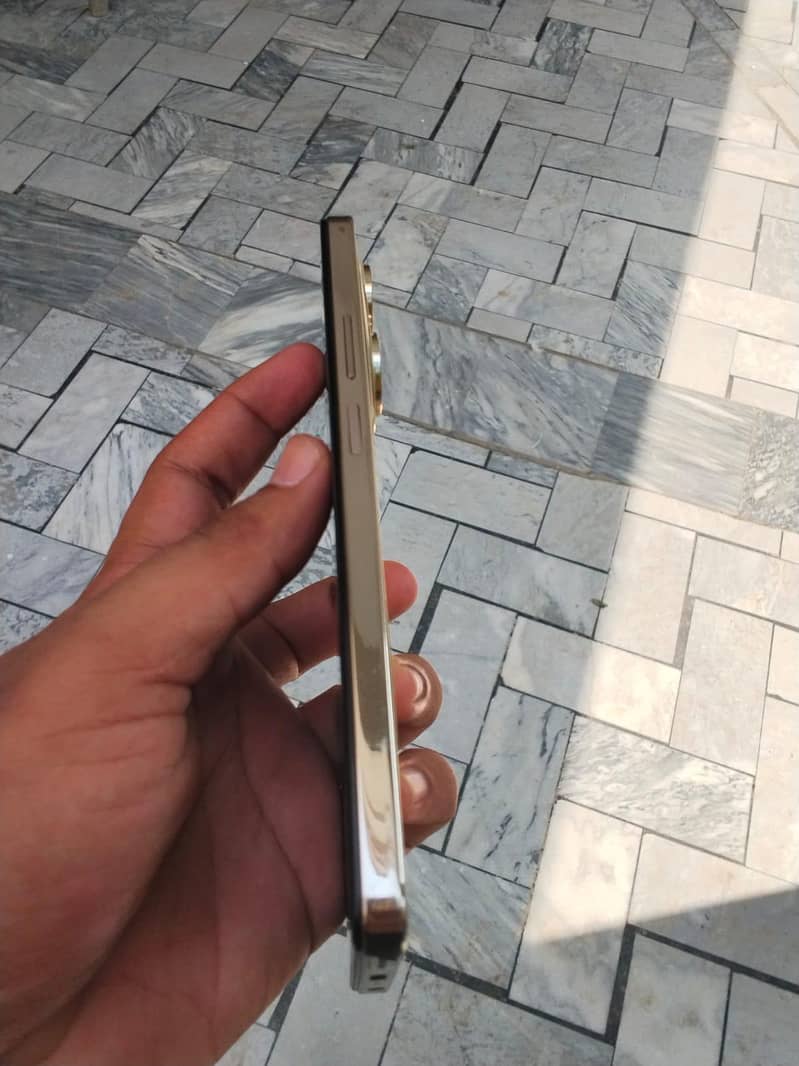 Tecno Spark 20 Pro 2