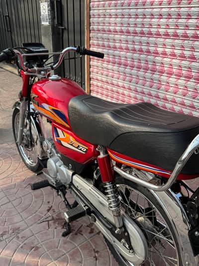 United cd 70 (2026) MODEL