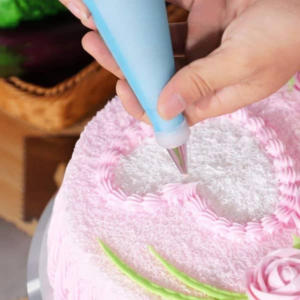 12 Cups Cake Pudding Muffin Bread Metal Non-Stick Cupcake Baking Tray
