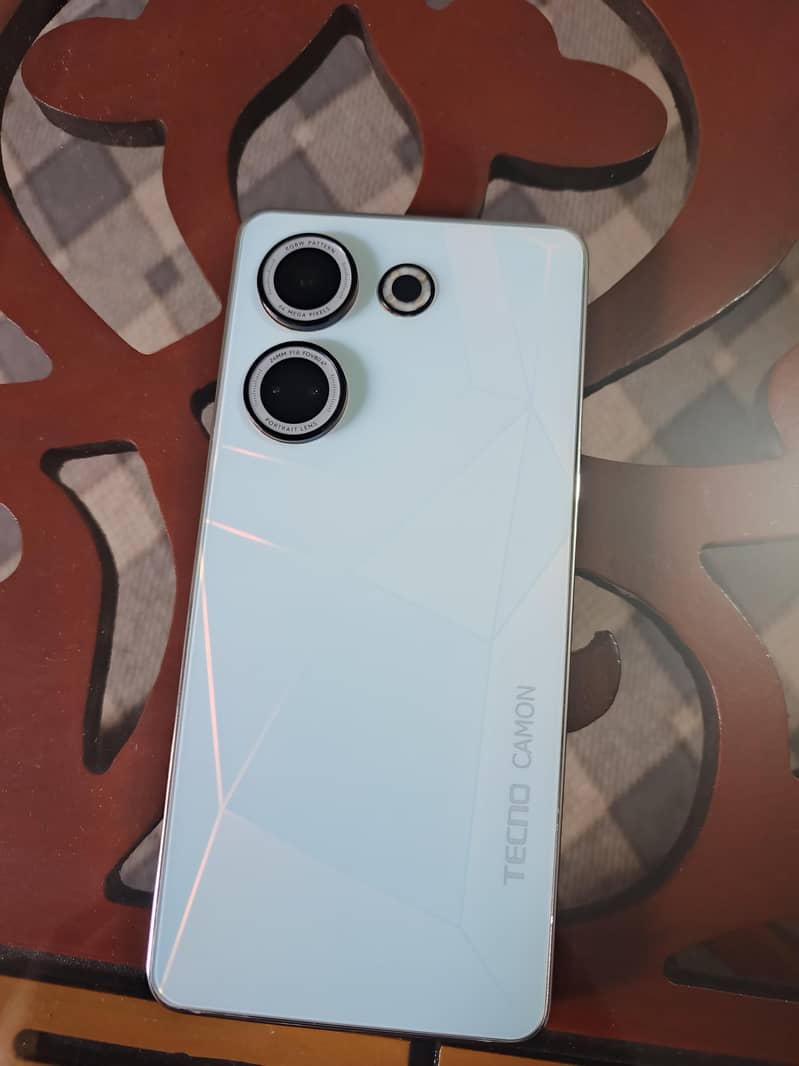 Tecno CAMON 20 1
