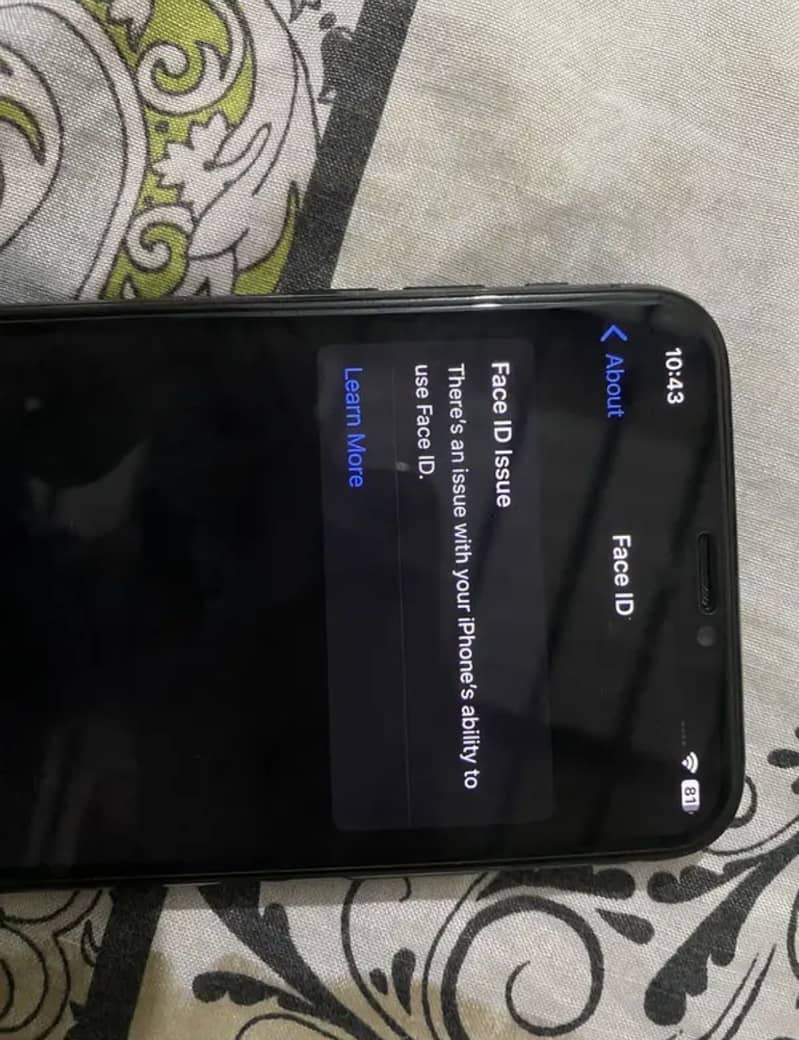 Apple iPhone X 3
