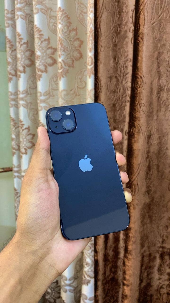Apple iPhone 13 10