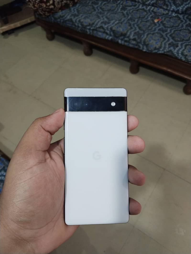 Google Pixel 6a 1