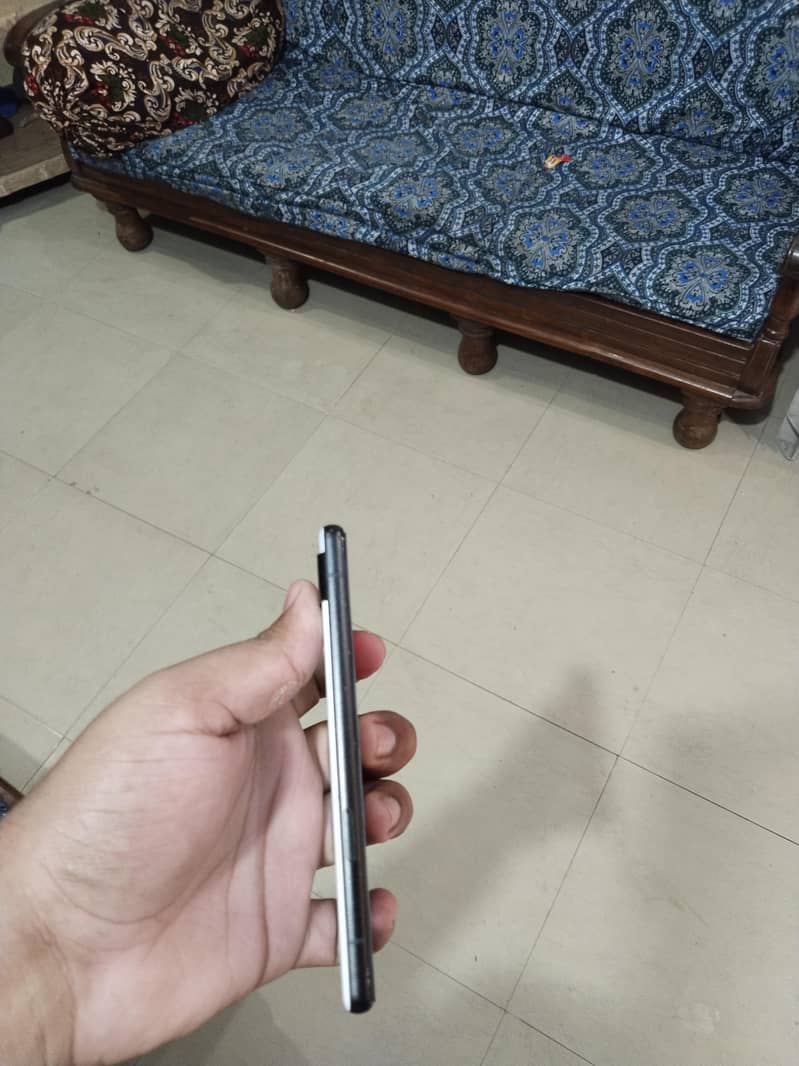 Google Pixel 6a 4
