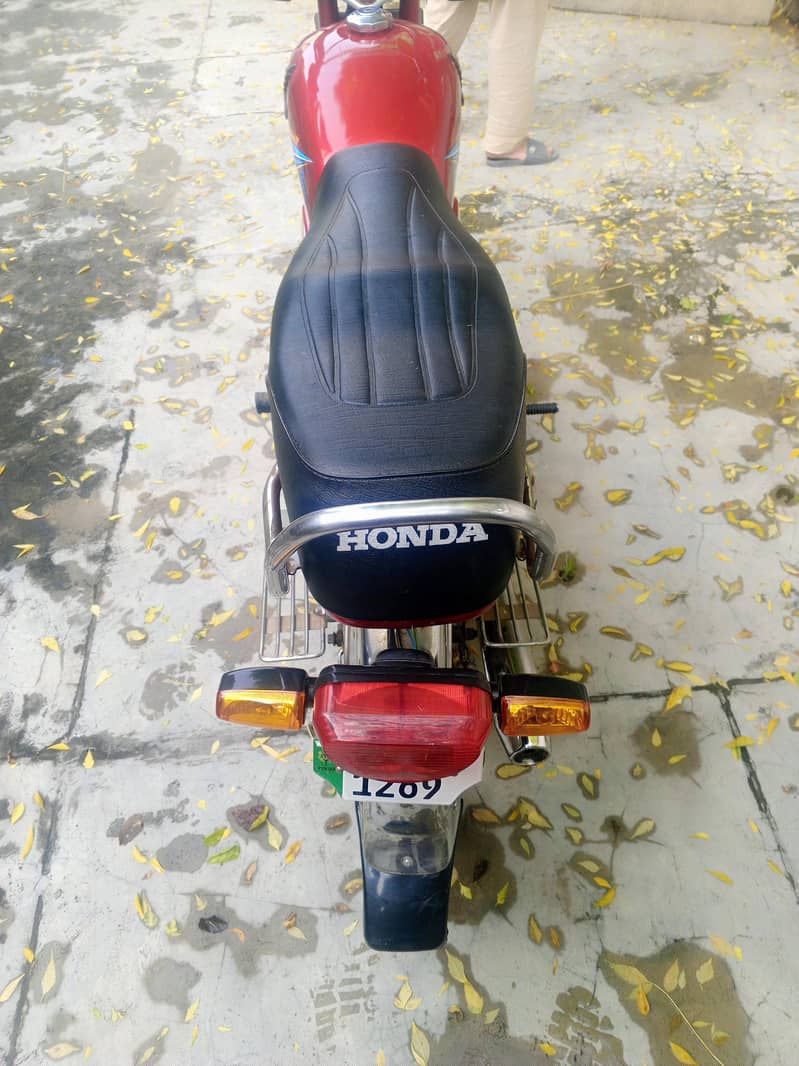 Honda CD 70 13