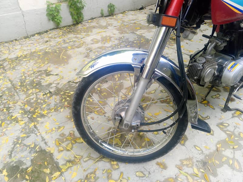 Honda CD 70 16