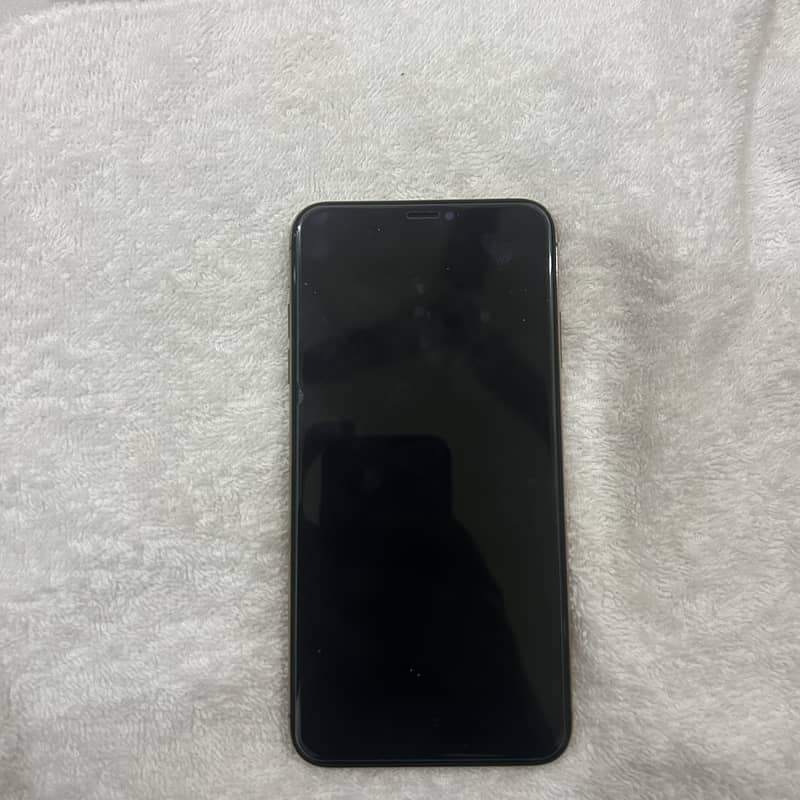 Apple iPhone XS Max 0