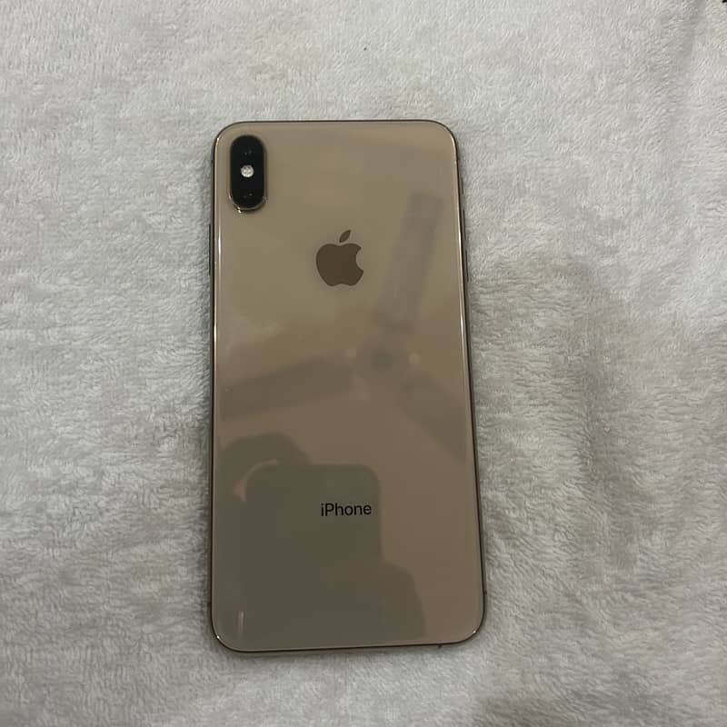 Apple iPhone XS Max 1