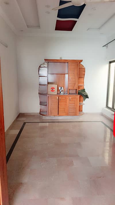 4 Marla upper portion for Rent Gullriaz phase 4