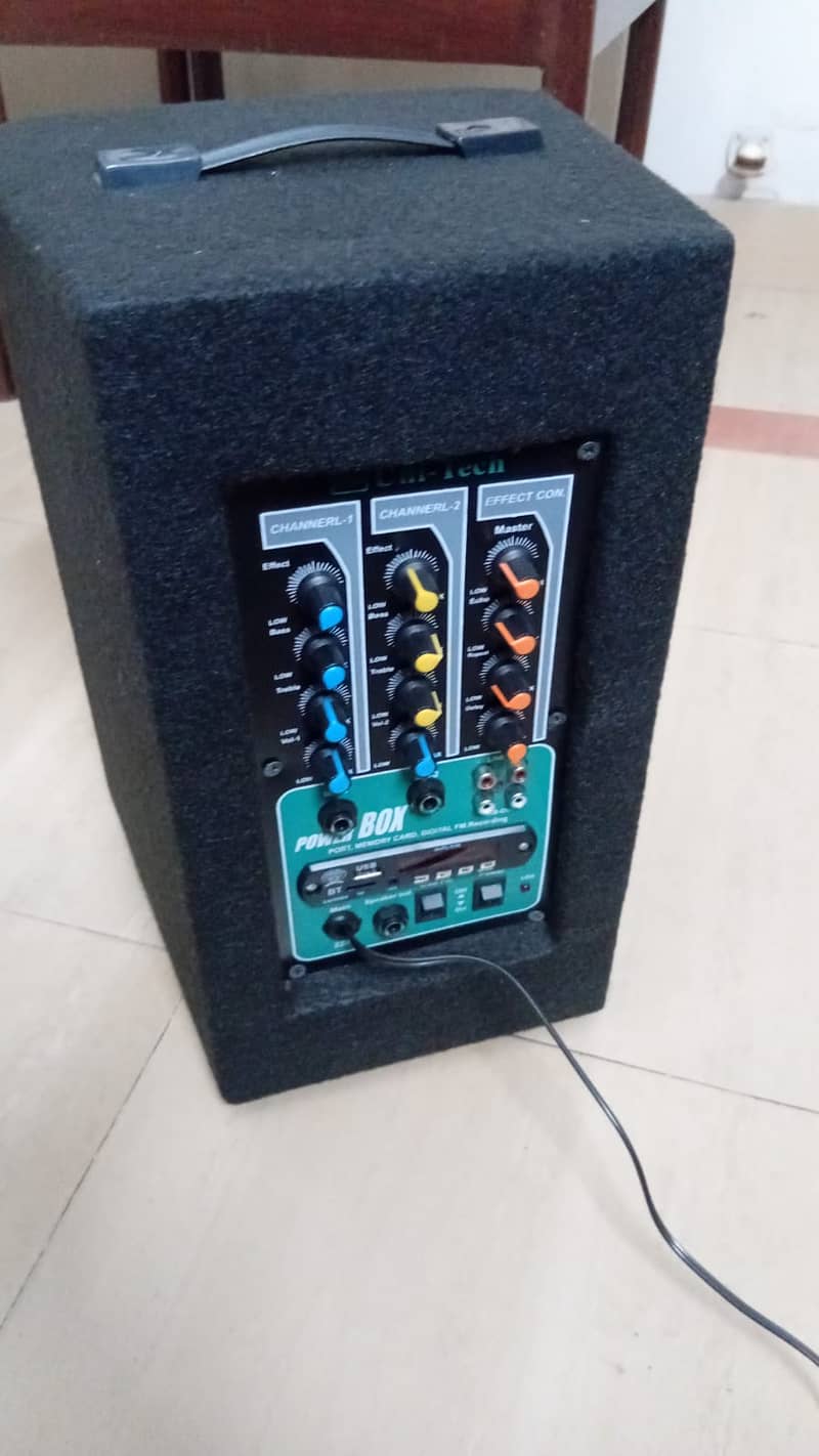 Mic and Speaker 1