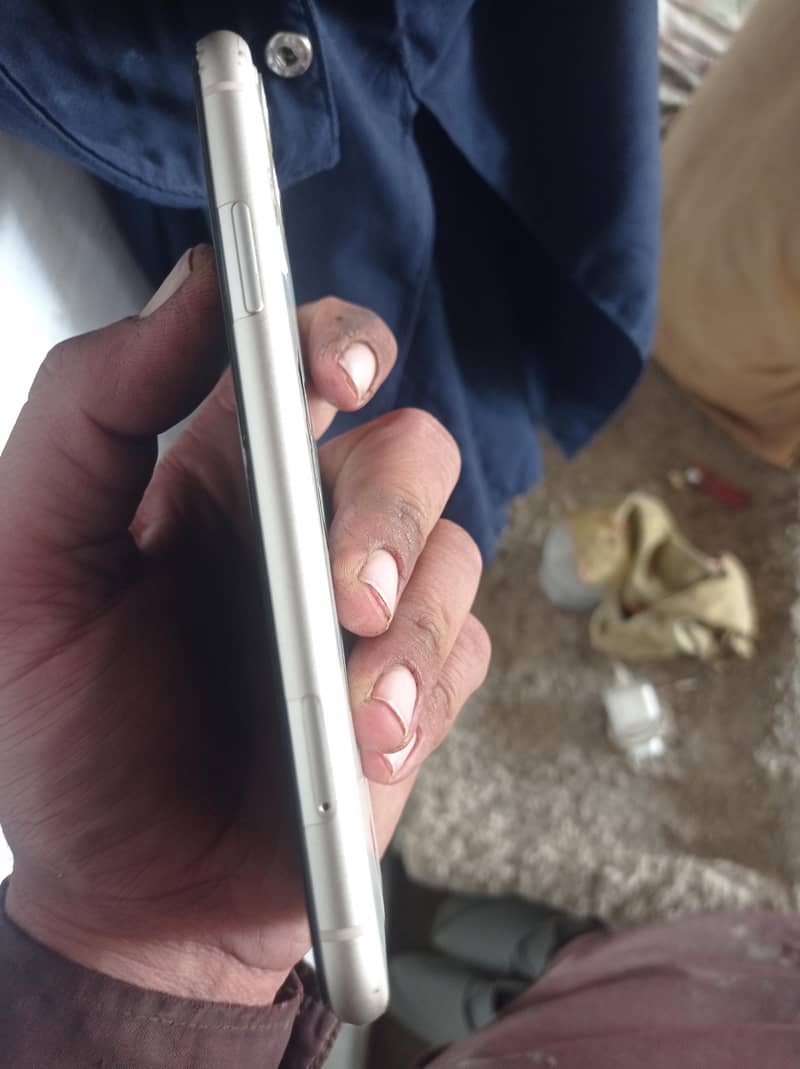 Apple iPhone 11 1