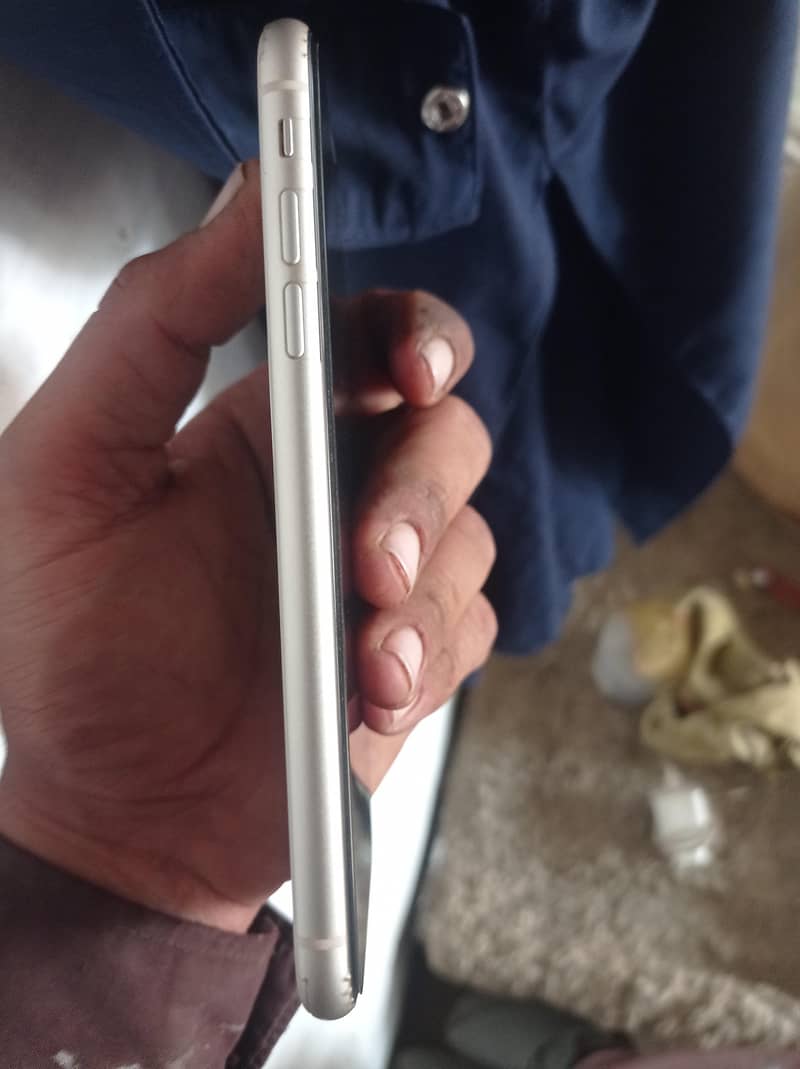 Apple iPhone 11 2
