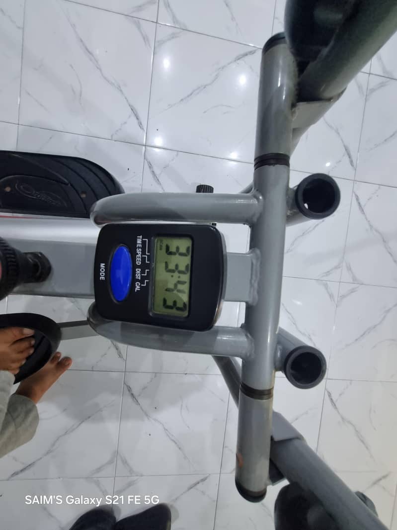 ORBIT TRACK EXERCISE BIKE 3