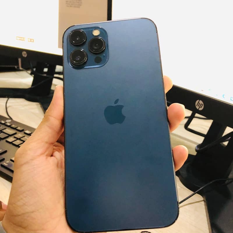 Apple iPhone 12 Pro Max 3