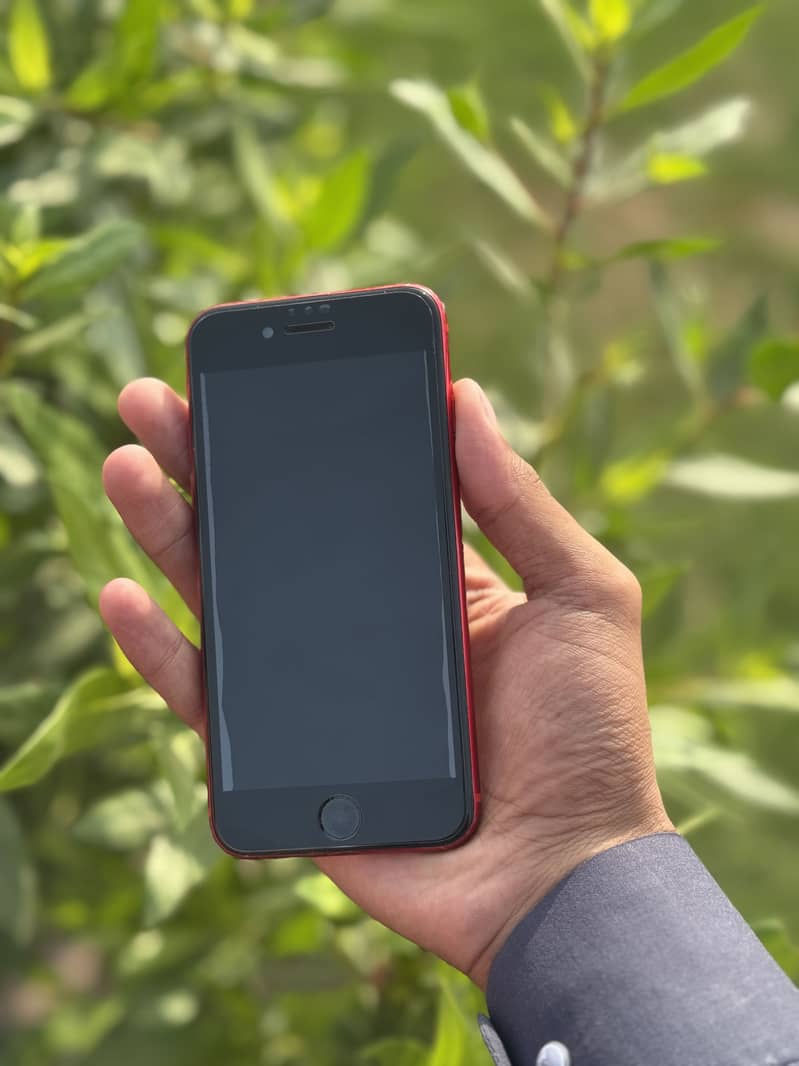 Apple iPhone SE 2nd Generation 3