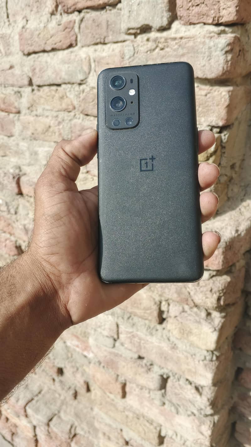 One Plus 9 Pro 0