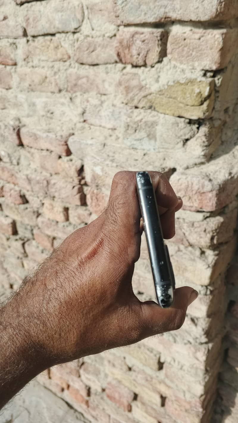 One Plus 9 Pro 5
