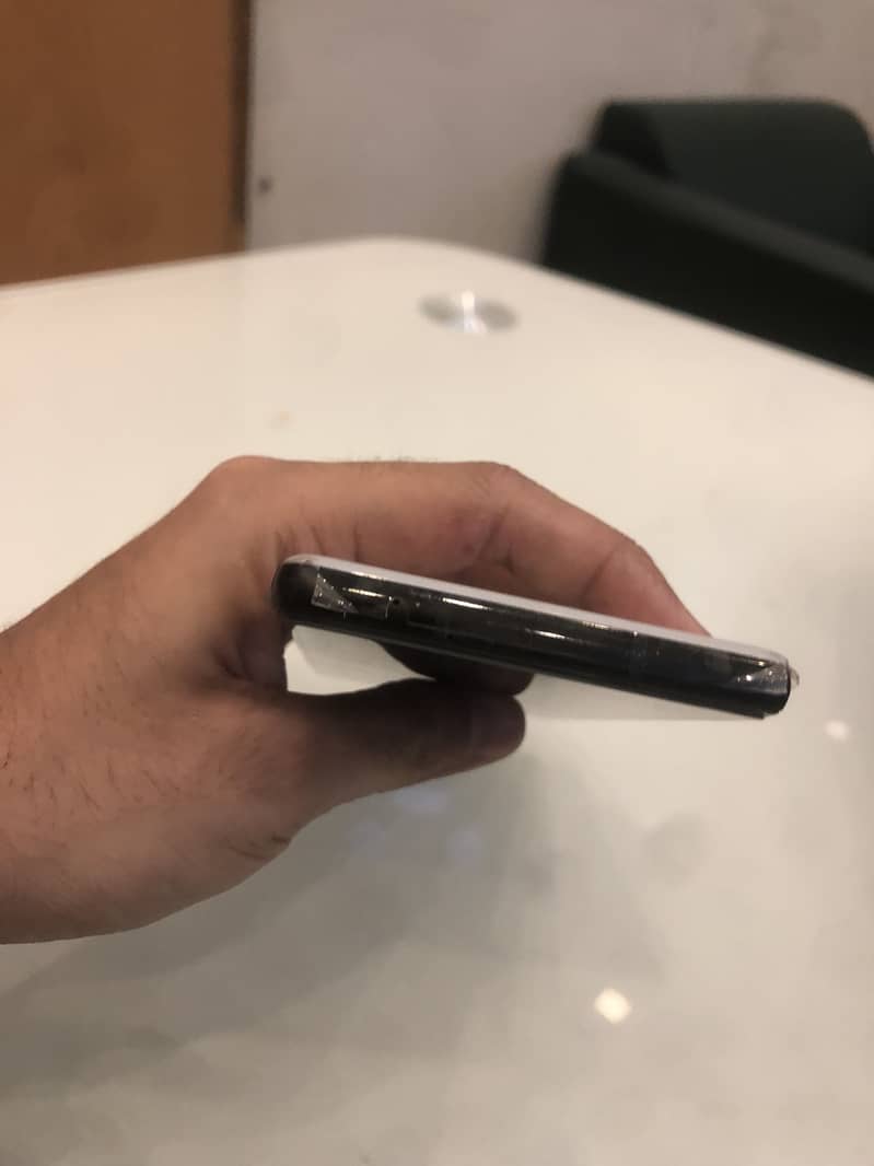 Google Pixel 6a 5