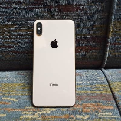 iPhone Xs Max (Sim Time Available) For Sale & Exchange.