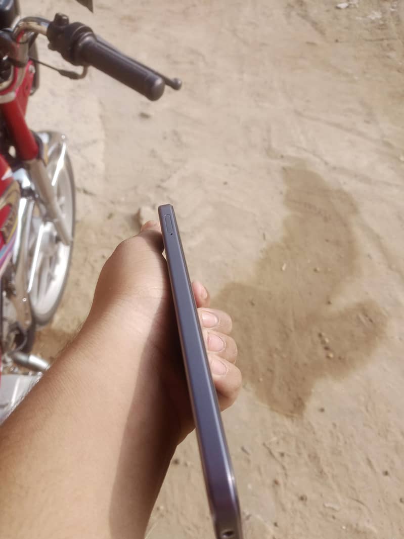 OPPO A6k 1
