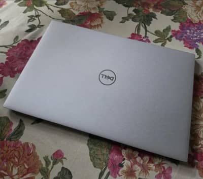 Laptop Dell XPS 15 – 12th Gen i7 (12700H) | RTX 3050 4GB | 16GB DDR5