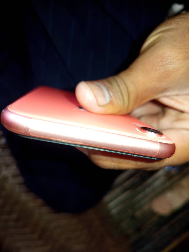 Apple iPhone XR 3