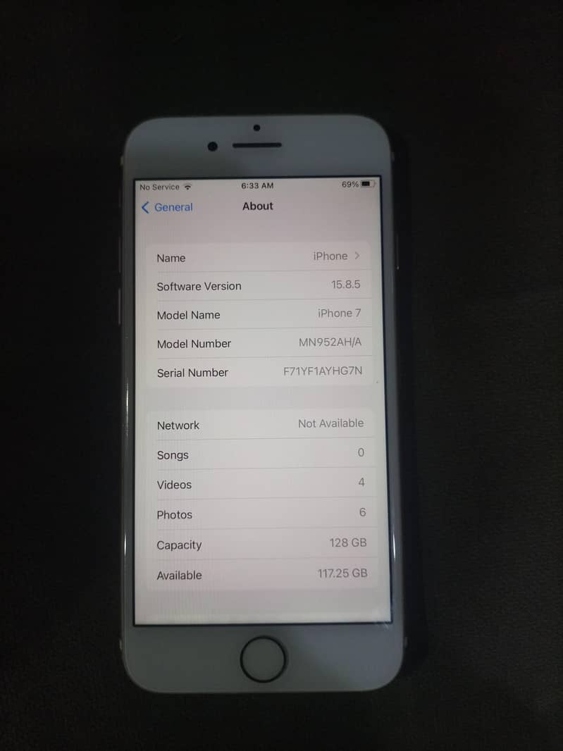 Apple iPhone 7 1