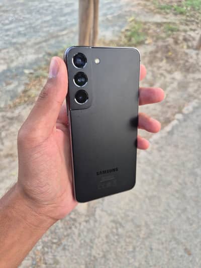 Samsung Mobile S22 (single sim approved)