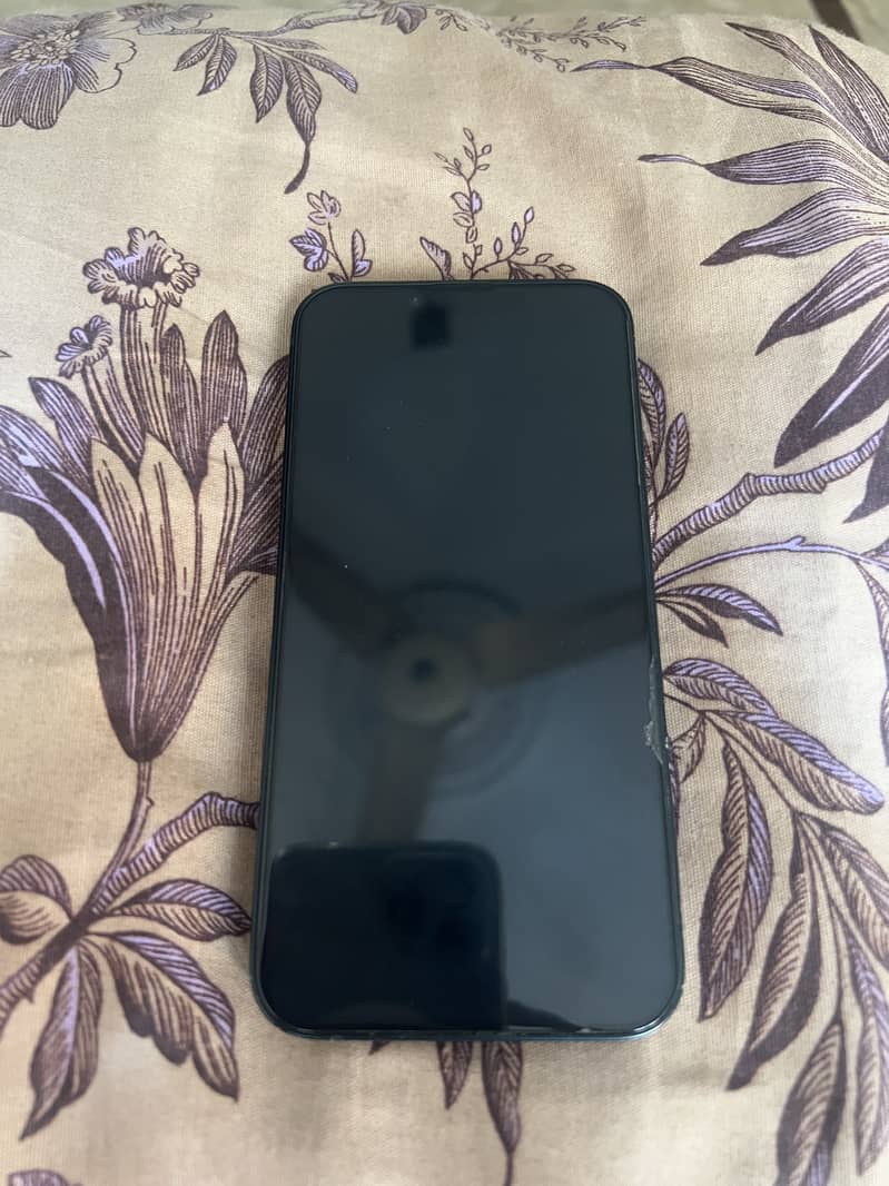 Apple iPhone 14 3