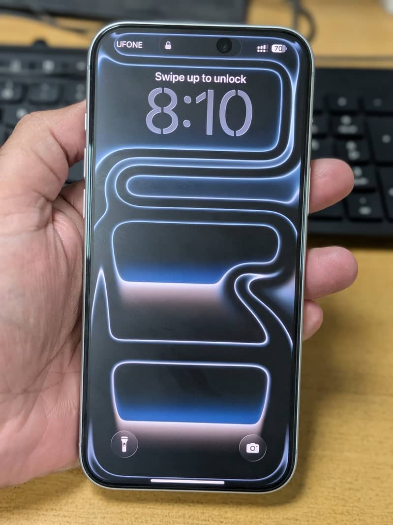 Apple iPhone 17 Pro Max 3