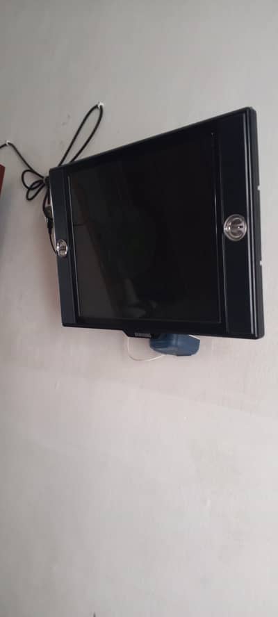 selling used lcd