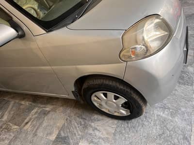 Daihatsu Esse 2011