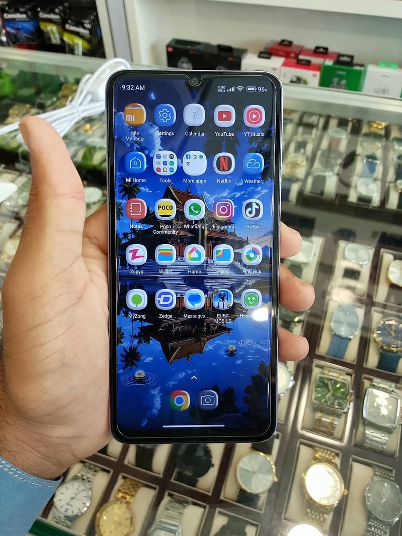Xiaomi POCO C65 2