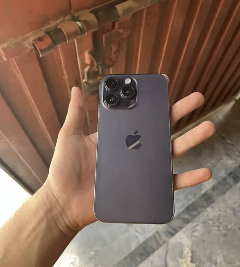 Apple iPhone 14 Pro Max 0