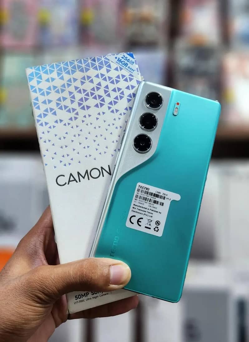 Tecno CAMON 40 Pro 0