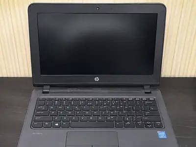 Core i 3, gen 5th, 4 GB Ram,2Ghz Processor without Hard