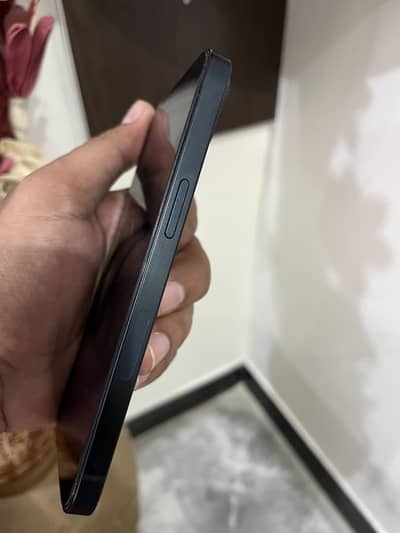 Apple iPhone 13 JV Home Used