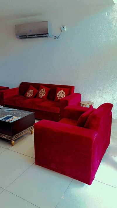 Sofa  Set available 6 seater
