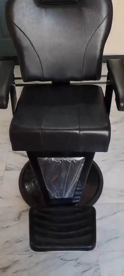 saloon chair