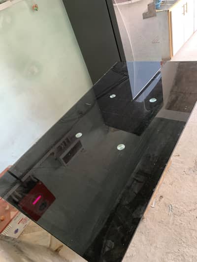 Premium quality Dining table for sell