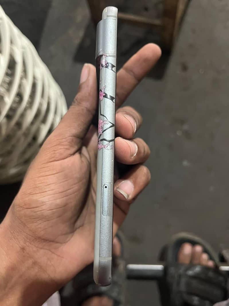 Google Pixel 8 3