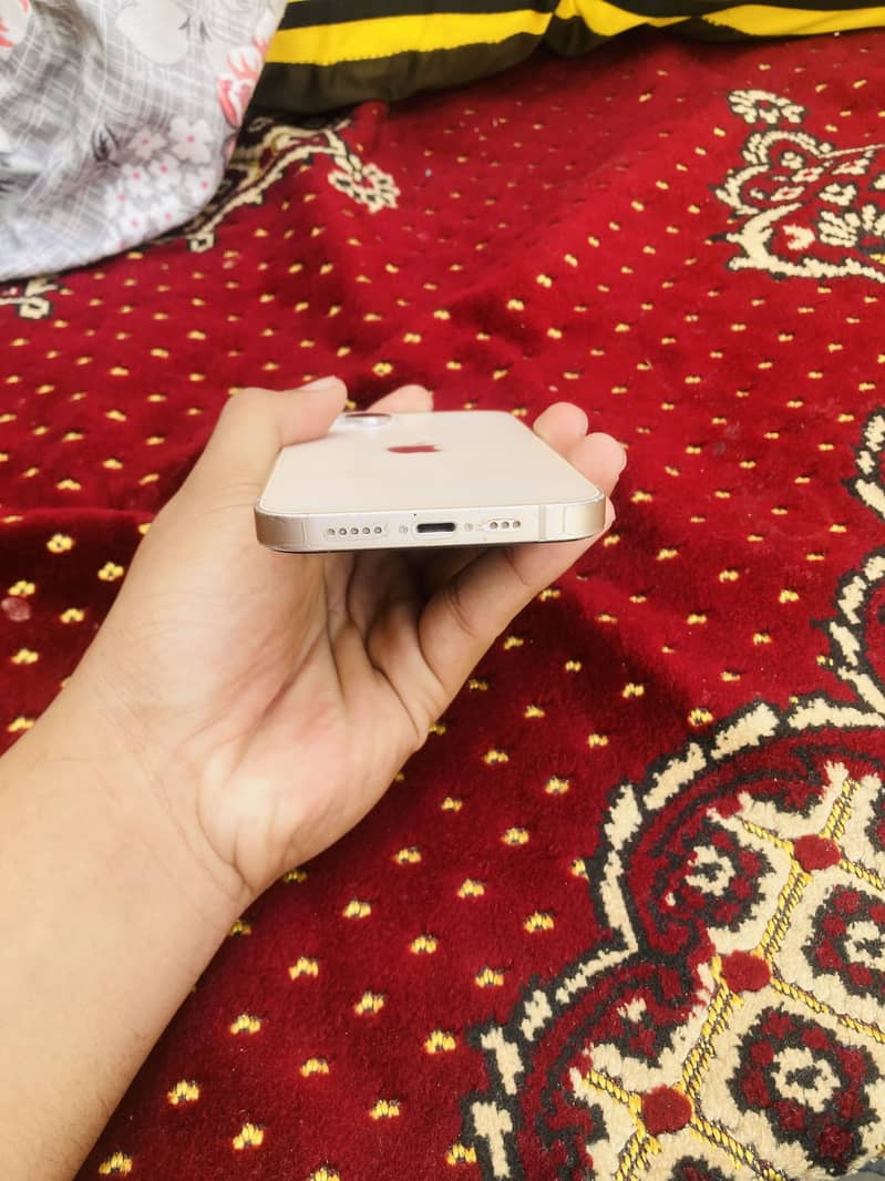 Apple iPhone 13 3