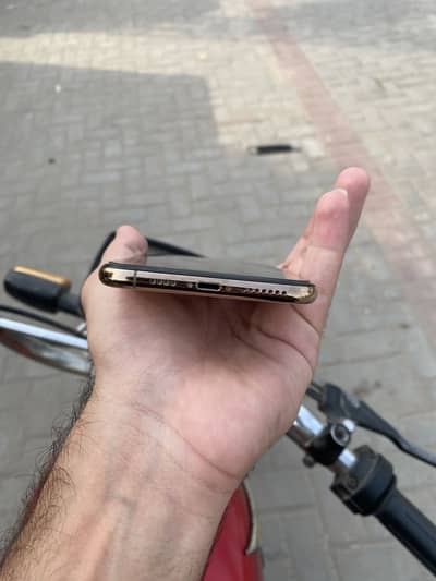Apple iPhone XS Max