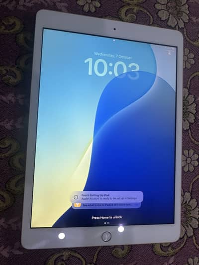 Apple iPad 7th Generation —32GB Wi-Fi | Very Good Condition gold color