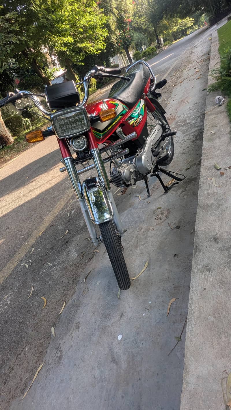 Honda CD70 3